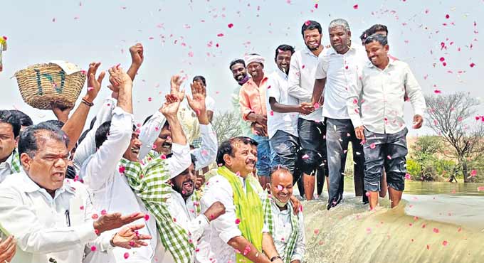 KCR realised dream of irrigating Siddipet fields with Godavari water: Kotha Prabhakar