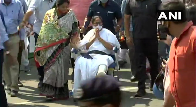 Mamata Banerjee participates in TMC’s march on wheelchair