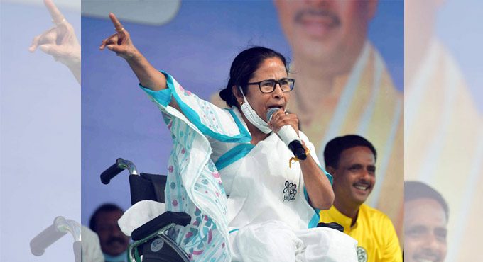 Mamata alleges Bengalis will be driven out of state if BJP wins