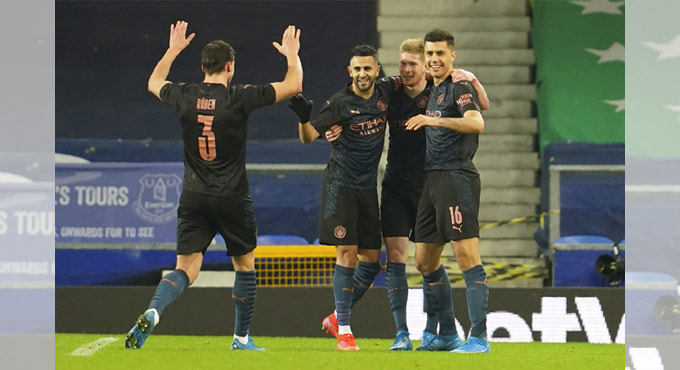 Manchester City keep quadruple hopes up, reach FA Cup semis