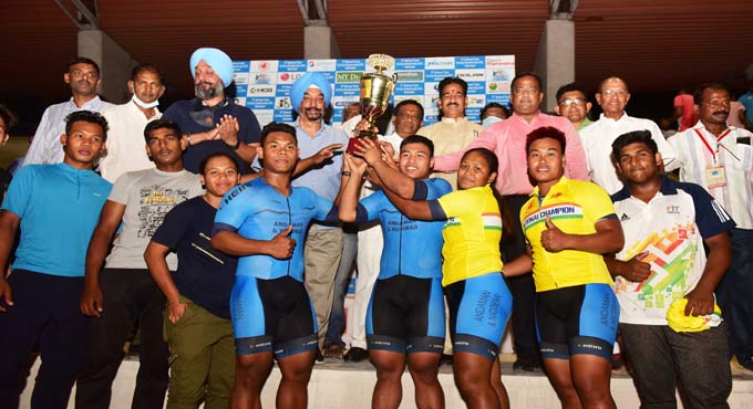 National Cycling championship: Esow Alben cruises away to victory
