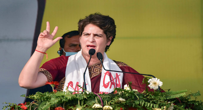 Central govt only concerned about the rich and powerful: Priyanka