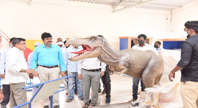 Sangareddy Collector instructs officials to expedite Science Museum works