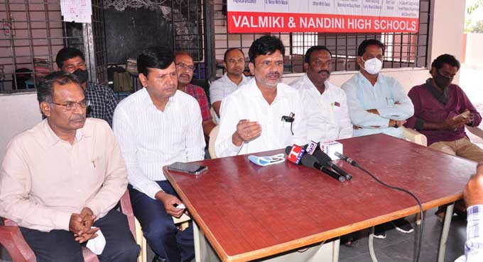 TRSMA urges govt to reopen schools