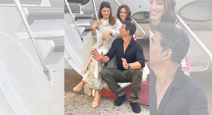 Team ‘Ram Setu’ heads to Ayodhya for mahurat shot