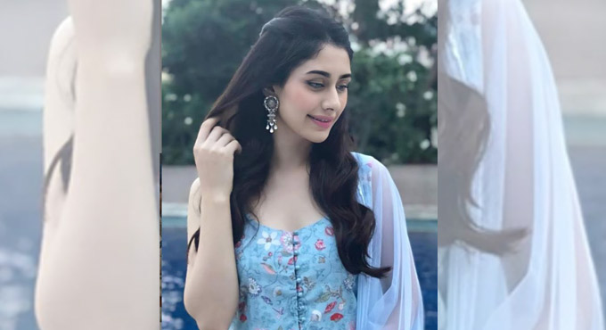 Warina Hussain rocks it in elegant traditional outfits