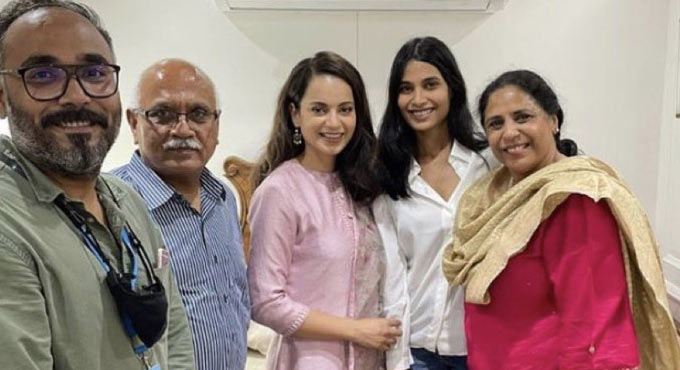 Bollywood actress Kangana gives a shout-out to ‘Tejas’ director