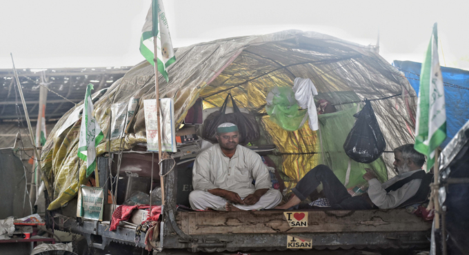 Haryana Police registers FIR against farmers for raising concrete wall on NH-44