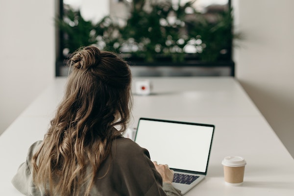 Why India needs more women on the Internet