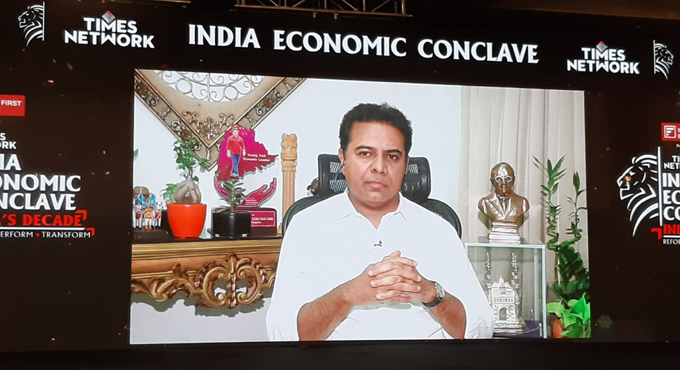 Economics should supersede politics: KTR