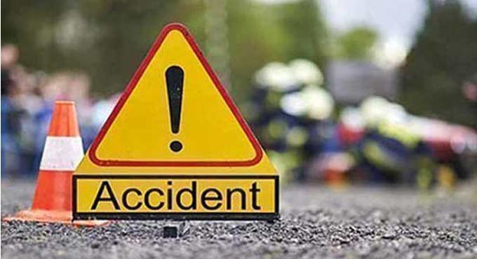 Hyderabad: Car hits two bikes, injures three people in Jubilee Hills
