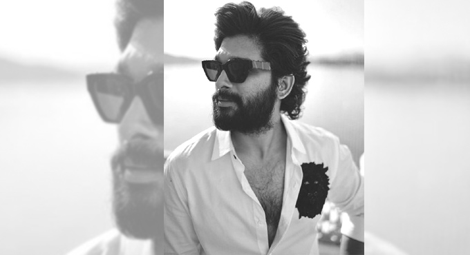 Allu Arjun tests Covid positive, urges fans not to panic