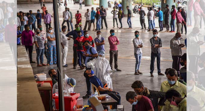 Sale of platform tickets stopped at 6 Mumbai stations: Central Railway