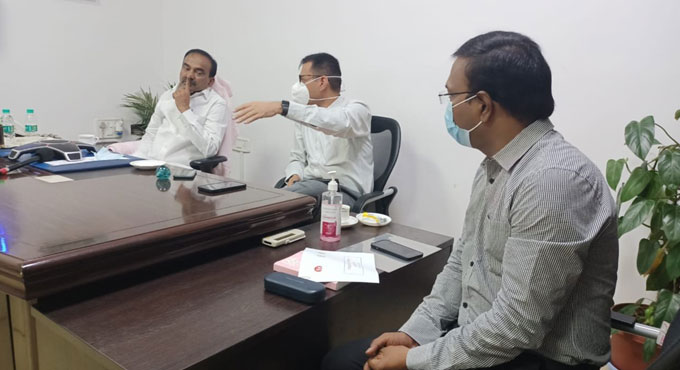 Eatala Rajender urges Centre for more Covid vaccine stock