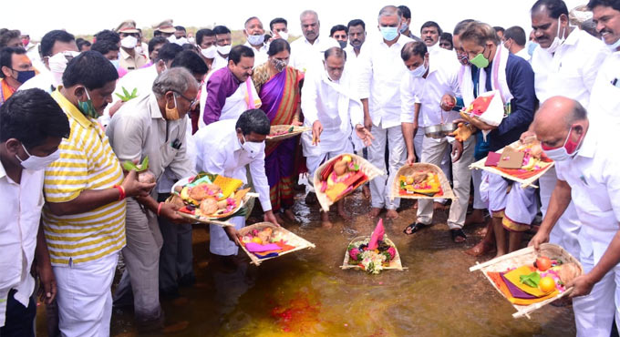 Farmers can go for early Vaanakalam crops: Harish Rao