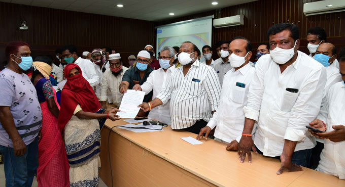 ‘Jatara’ of welfare schemes continues in Telangana: Gangula