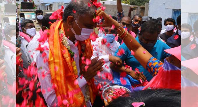 Development single point agenda of TRS: Harish Rao