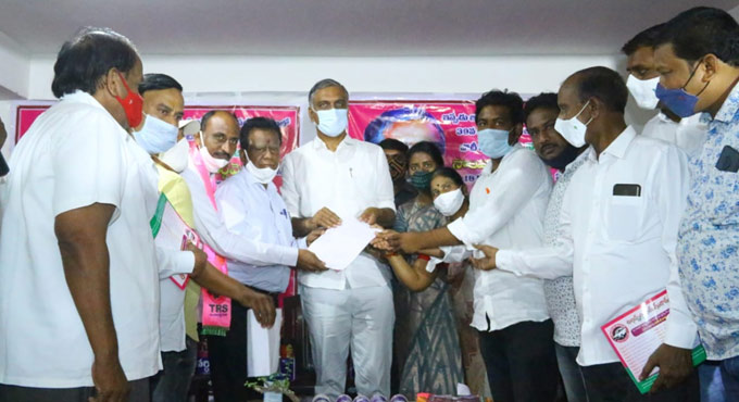 Siddipet Municipal polls: Residents of 39th ward vow to support TRS