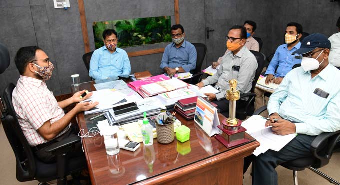 Karimnagar: Collector instructs officials to complete 2BHK works by April-end