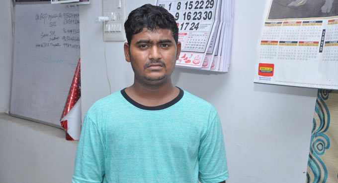 Mancherial: Youth posing as IAS officer dupes jobless, arrested