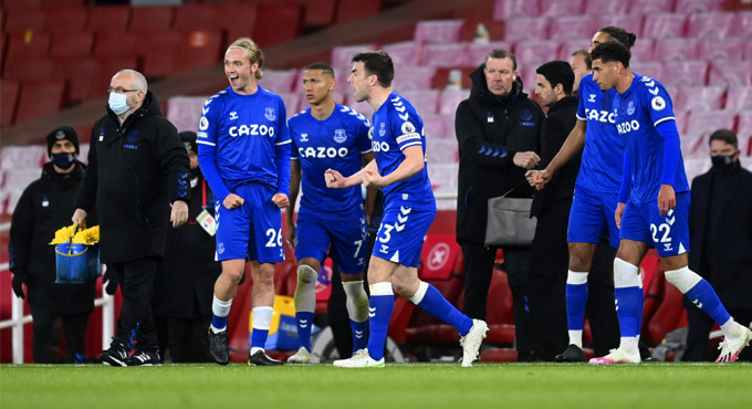 Leno error gives Everton first Premier League win vs Arsenal