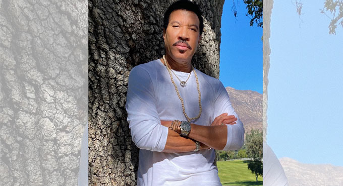 Lionel Richie needed ‘five to eight years’ to get over stage fright
