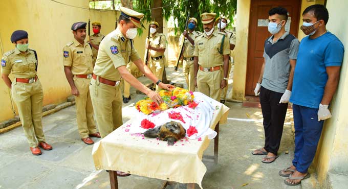 Final rites of police dog held in Karimnagar