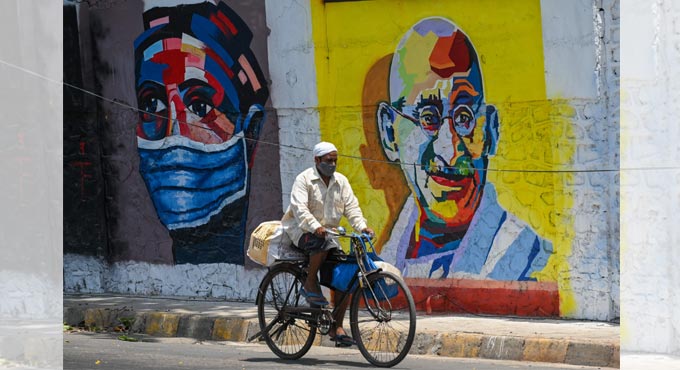 Maharashtra may announce complete lockdown today