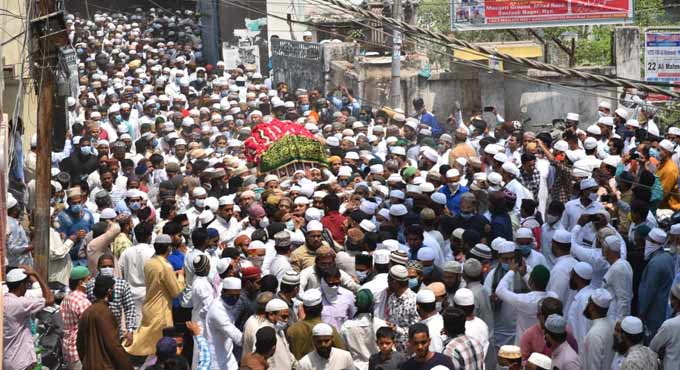 Hyderabad: City bids farewell to Maulana Azeemuddin Quadri