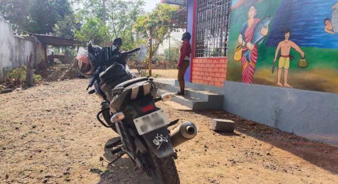 Nagarkurnool youth ends life in Rajanna Sircilla