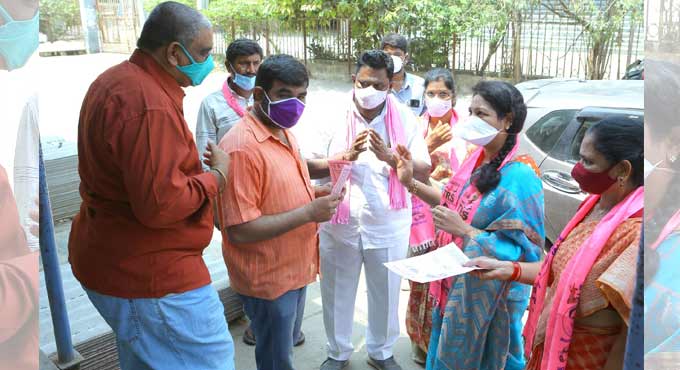 Puvvada’s family pitches in for TRS victory in KMC polls