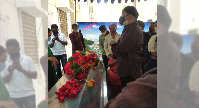 Telugu film industry pays tributes to veteran actor Potti Veeraiah