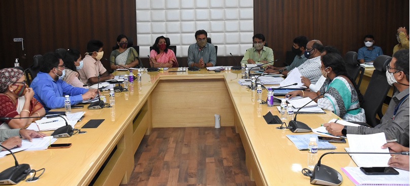 Complete nala desilting works at earliest: KTR directs officials