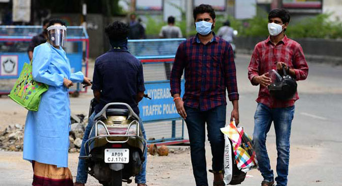 400 mask violators fined in Adilabad on Monday