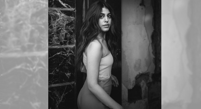 Alaya F sprinkles monochrome magic with new photo-op