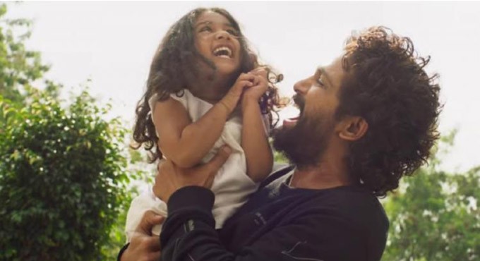 Allu Arjun hugs son, daughter after testing Covid negative