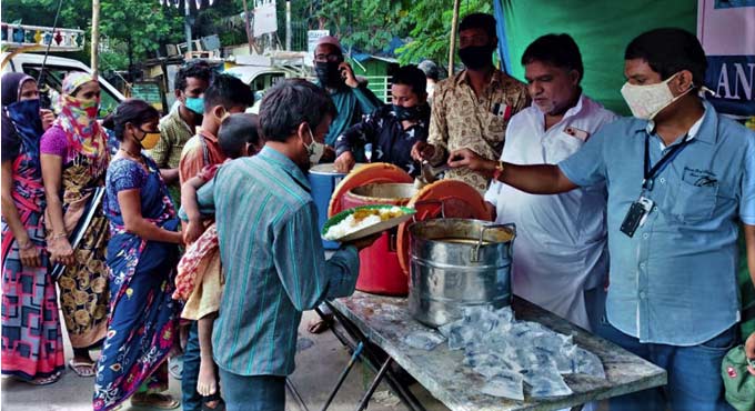 Annapurna free meals served to over 45,000 people in Hyderabad