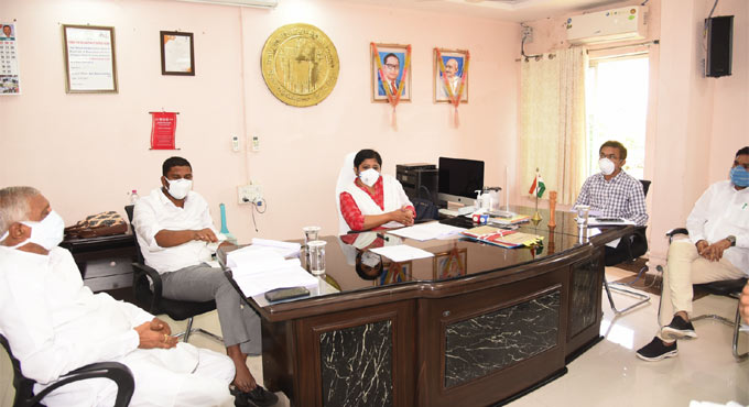 Complete procurement by May-end: Suman