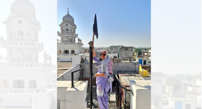 Punjab farmers hoist black flag atop houses to mark six months of protest