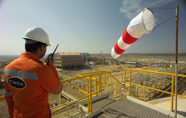 India challenges $1.2 billion Cairn arbitration award