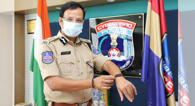 Oppo extends support to Covid warriors, donates Band Style to Cyberabad cops