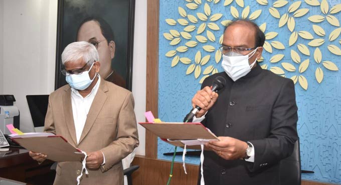 Dr Janardhan Reddy takes charge as TSPSC Chairman