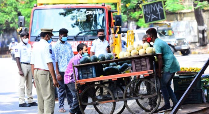 Hyderabad: Rain impacts shopping for essentials during lockdown relaxation