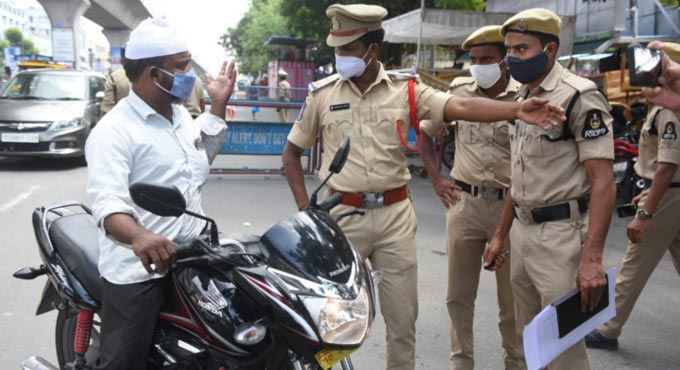 Cops get stricter with lockdown implementation in Hyderabad