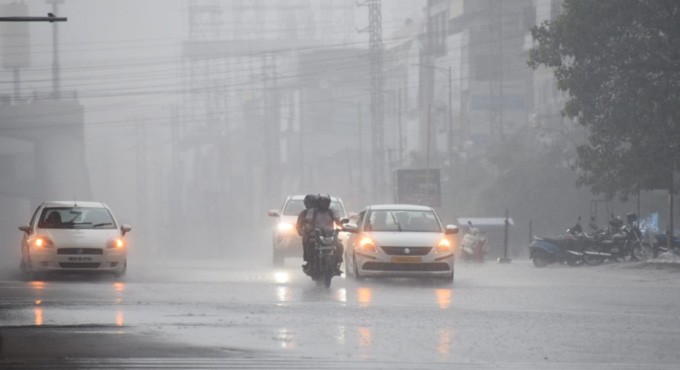 Hyderabad outskirts wake up to heavy rains on Tuesday