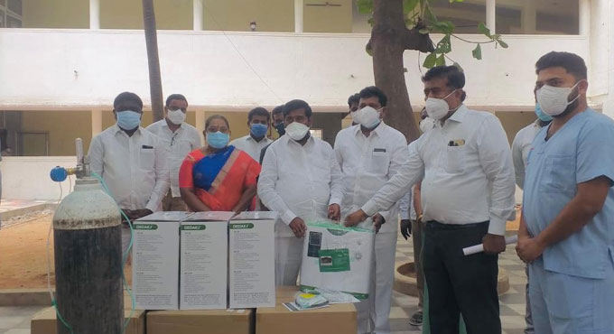 Govt hospitals saving lives, says Jagadish Reddy