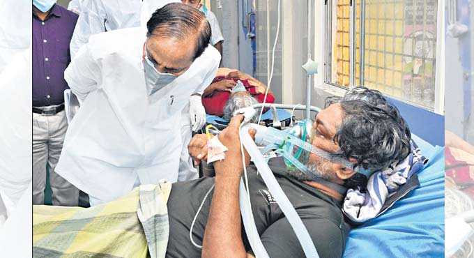 CM KCR visits Gandhi Hospital; interacts with Covid patients