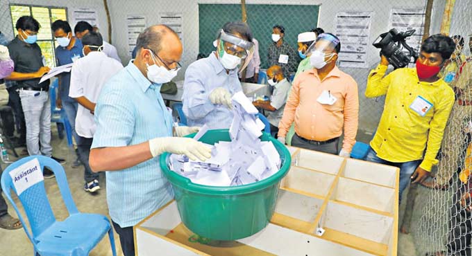 TRS asserts its dominance in ULB polls