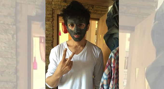 Kartik Aaryan posts picture with face pack, asks fans for ‘wrong captions’