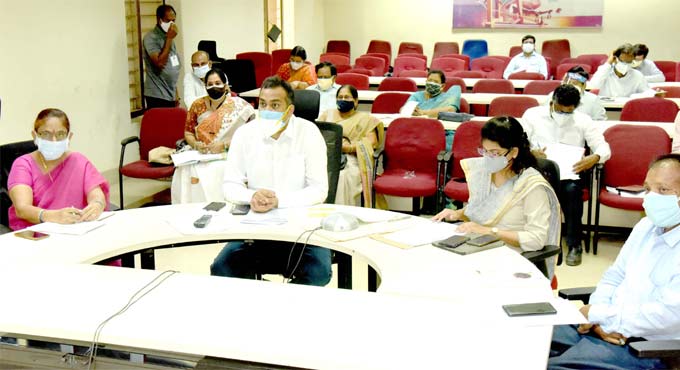 Khammam Collector reviews lockdown arrangements